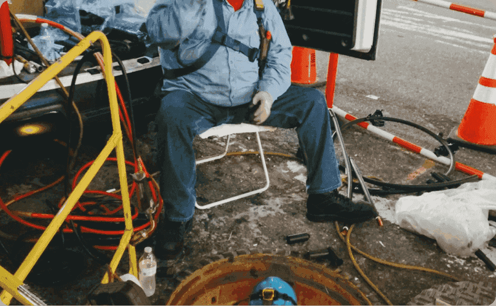 Trenchless sewer line replacement equipment in Fresno